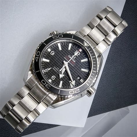 omega seamaster planet ocean 42mm.